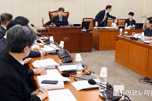 「M포토」 행정안전위원회 법안심사제1소위