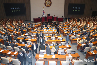 「M포토」 국힘 ‘조작기소 국조특위’ 계획서 승인의 건에 대해 필버 돌입