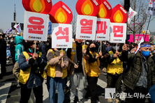 윤석열 파면 1년, 범여권 “내란청산으로 빛의 혁명 완수”