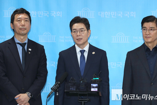 「M포토」 기자들의 질의 답하는 정원오 민주당 서울시장 후보