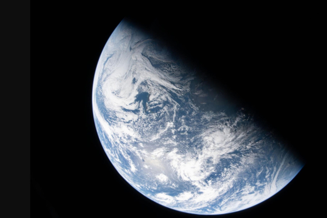 [이슈] 달에 깃발은 올렸지만...한국은 아직 ‘하청국’