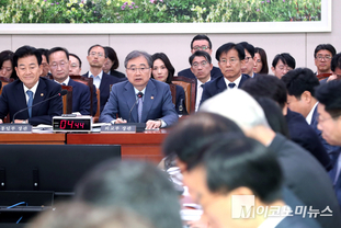 「M포토」 질의에 답하는 조현 외교부 장관