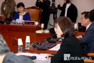 「M포토」 국조특위서 발언하는 나경원